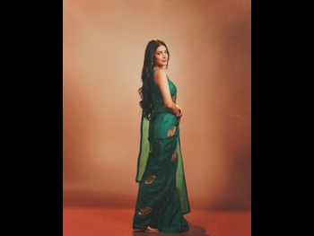  alt="Shruti Haasan"