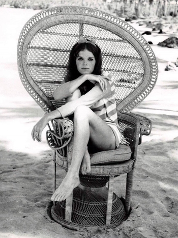 Samantha Eggar