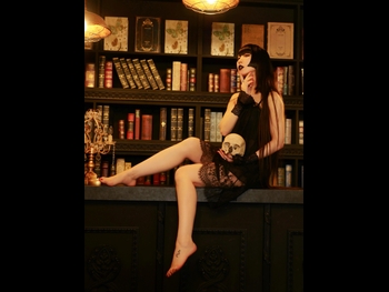  alt="Tsukishiro Himari"