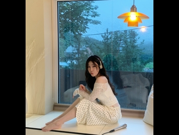  alt="Lee Hae-ri"