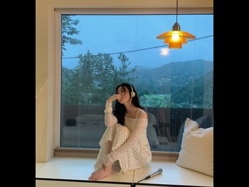  alt="Lee Hae-ri"