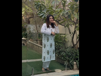  alt="Hira Soomro"