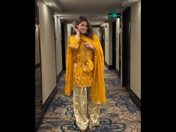  alt="Hira Soomro"