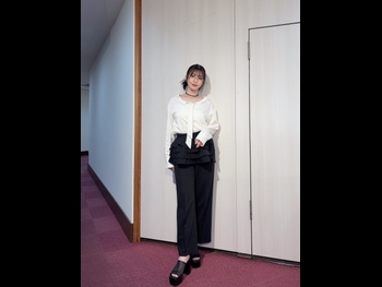  alt="Anna Yamaki"