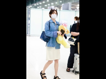  alt="Song Yuqi"
