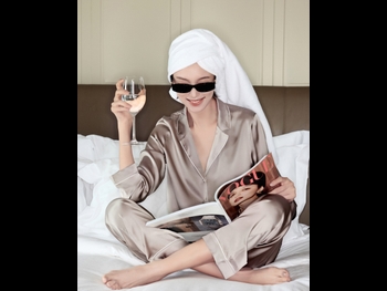  alt="Louise Wong"