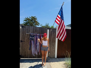 alt="Debra Lea"