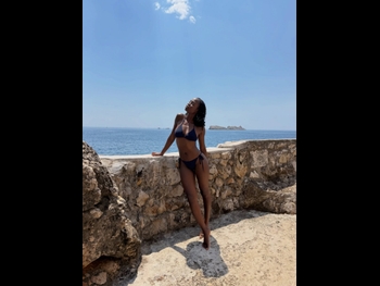  alt="Cynthia Taylu"