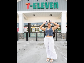  alt="Maleni Cruz"