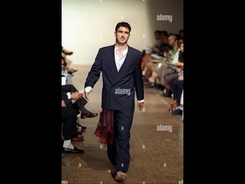 alt="Eric Cantona"