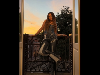  alt="Sarah Toscano"