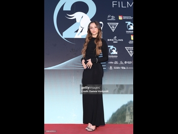  alt="Sarah Toscano"