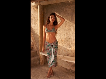  alt="Beca Oliveira"