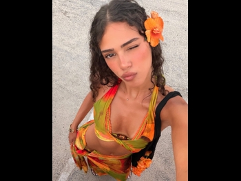  alt="Beca Oliveira"