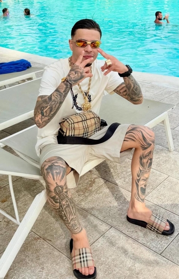 MC Tuto