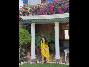  alt="Hina Tariq"
