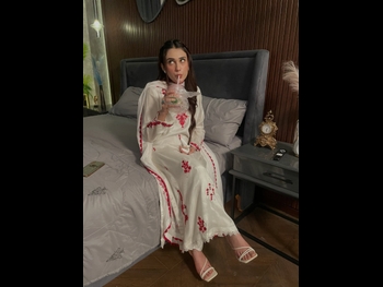  alt="Hina Tariq"