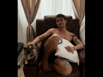  alt="Jm De Guzman"