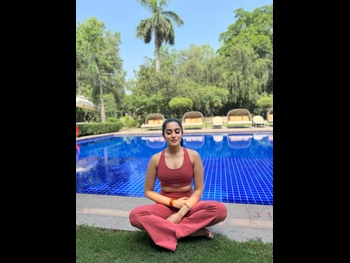  alt="Nikita Chawla"