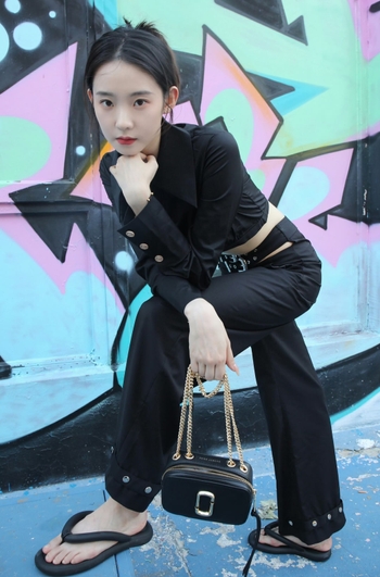 Yifan Zhang