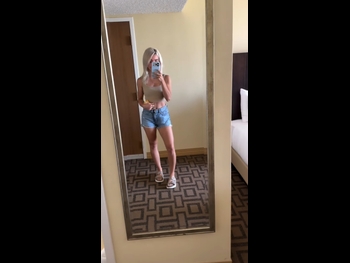  alt="Xia Henderson"