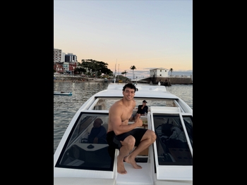  alt="Victor Alexandre"