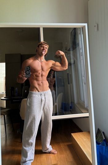 Chase Roback