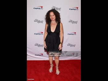  alt="Stephanie Izard"