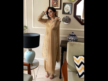  alt="Hurriya Mansoor"