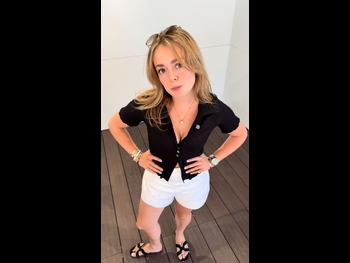  alt="Izzy Hammond"