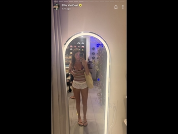  alt="Ellie Vandeel"