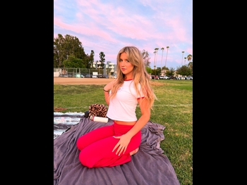  alt="Hannah Lowery"