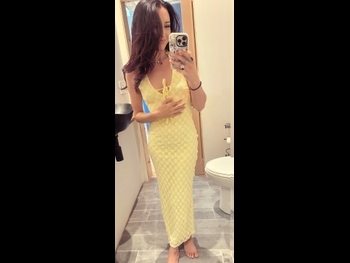  alt="Nikki Flores"