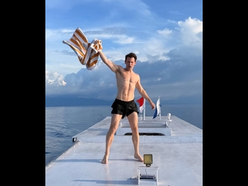  alt="Nicky Kelvin"