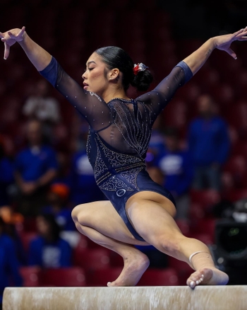 Mya Lauzon