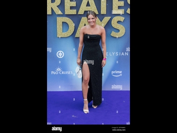  alt="Olivia Buzaglo"