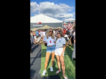  alt="Olivia Buzaglo"