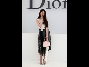  alt="Jang Won-young"