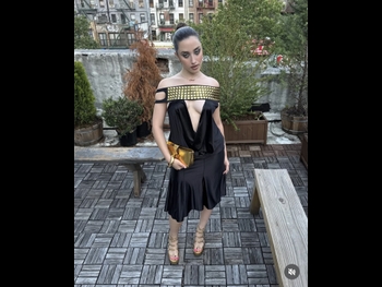  alt="Clara Permutter"