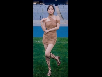  alt="Park Ji-hyo"