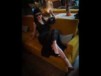  alt="Lola Petticrew"