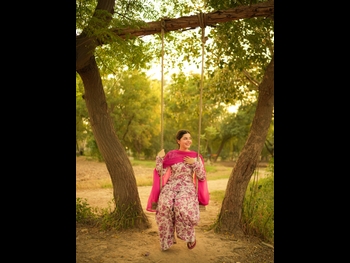  alt="Laiba Khurram"