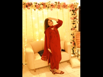 alt="Laiba Khurram"