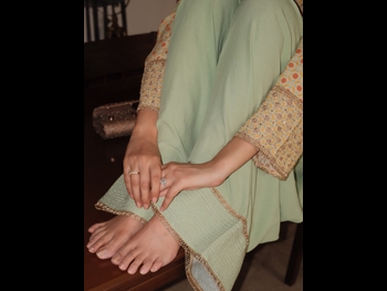  alt="Saumya Singh"