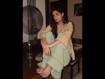  alt="Saumya Singh"