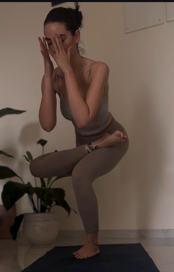 Simona J