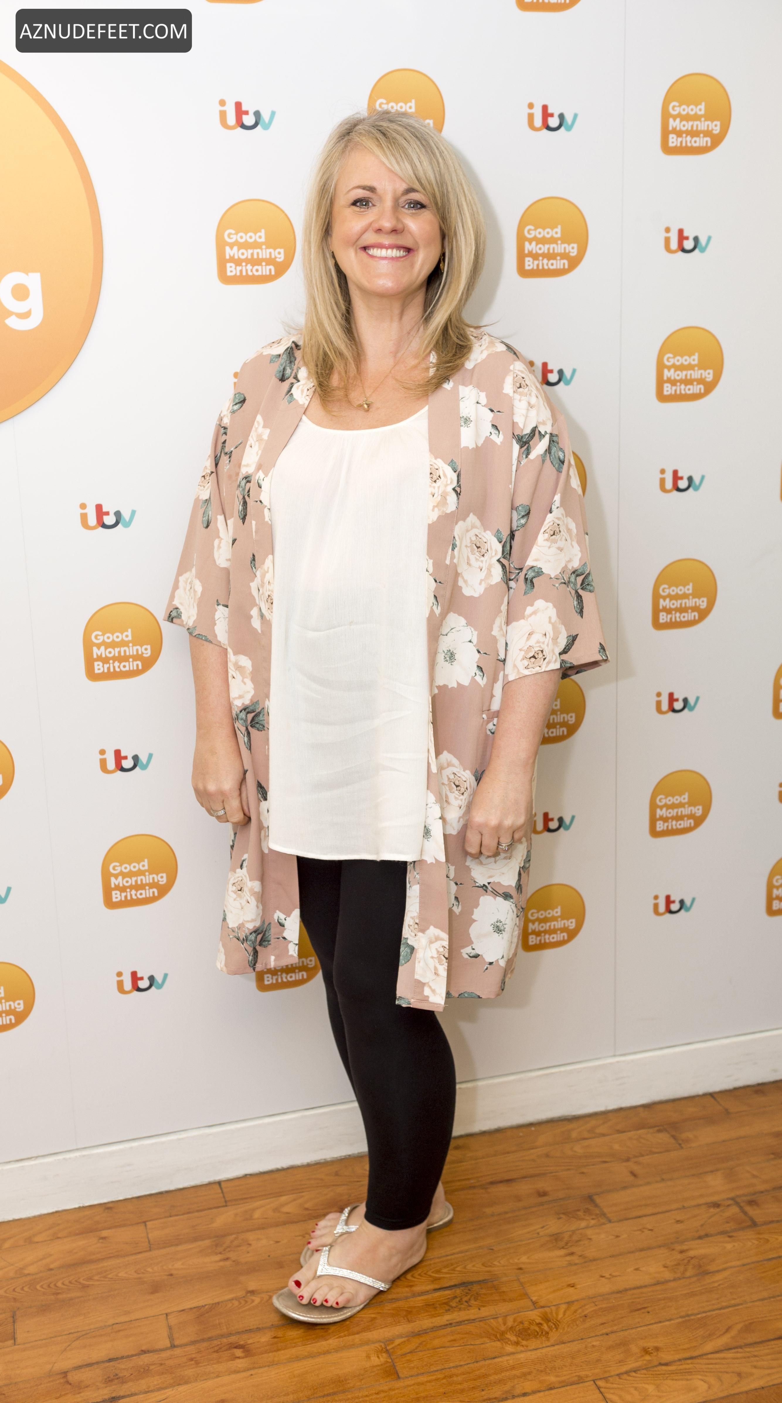 SALLY LINDSAY Feet AZNudeFeet