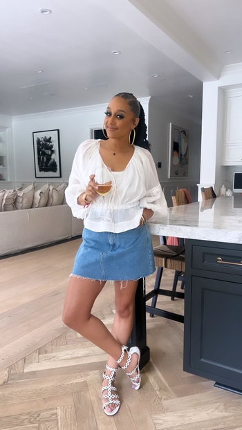 Tia Mowry