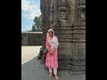  alt="Isha Yadav"