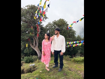  alt="Isha Yadav"